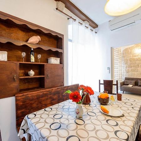 Apartments And Room Le Petit Nono ดูบรอฟนิก ภายนอก รูปภาพ
