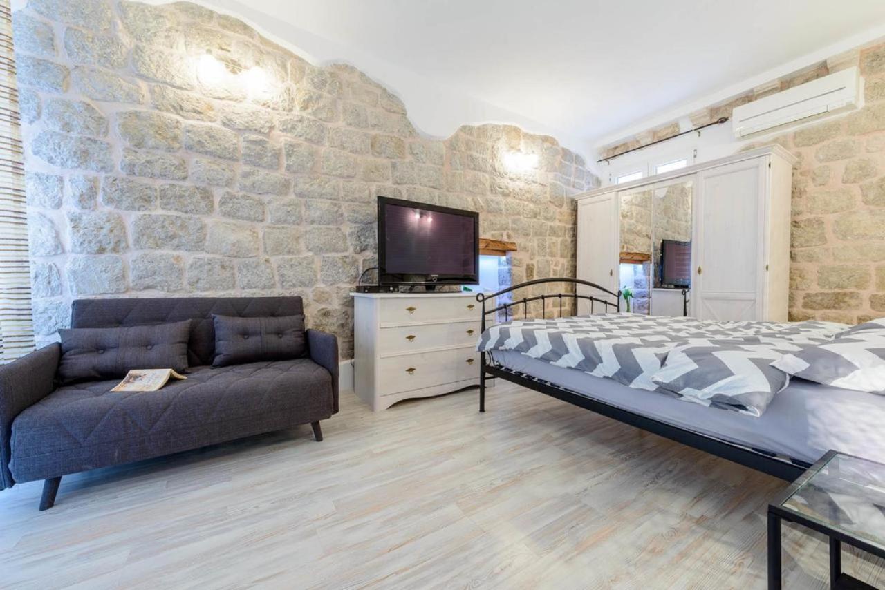 Apartments And Room Le Petit Nono ดูบรอฟนิก ภายนอก รูปภาพ